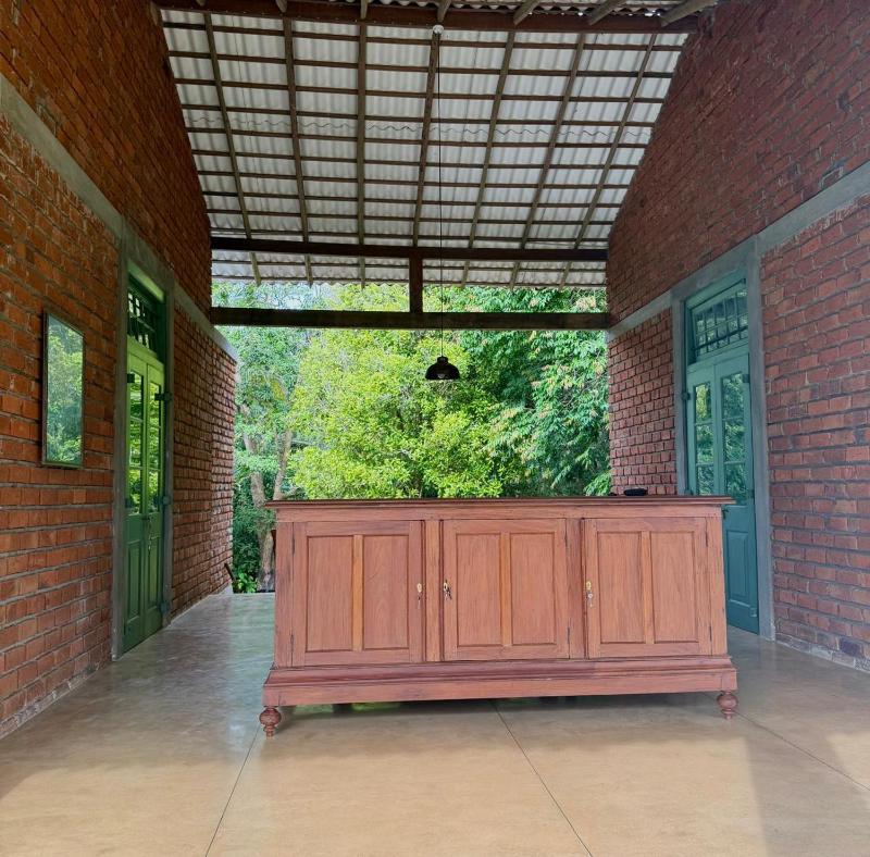 Miralin Estate Bungalow - image 16