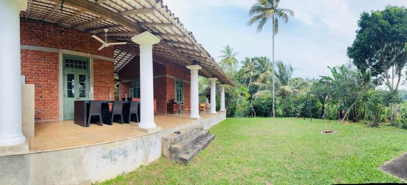 Miralin Estate Bungalow - image 15
