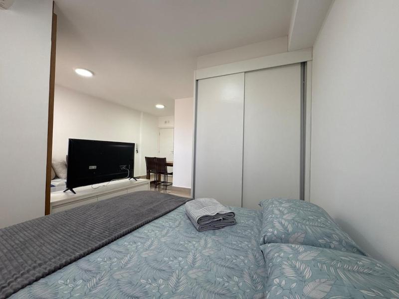 Apartamento Hub 1002 Vista Piscina andar alto - image 10