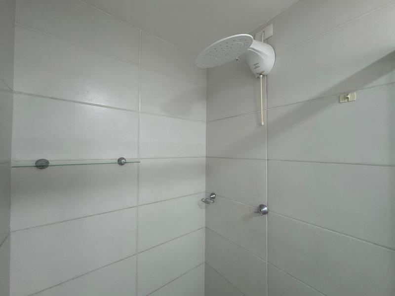 Apartamento Hub 1002 Vista Piscina andar alto - image 13