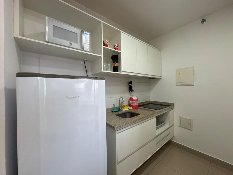 Apartamento Hub 1002 Vista Piscina andar alto - image 8