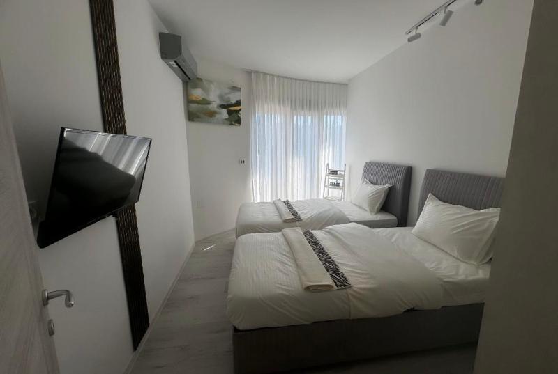 Rron Rrust flat - image 11