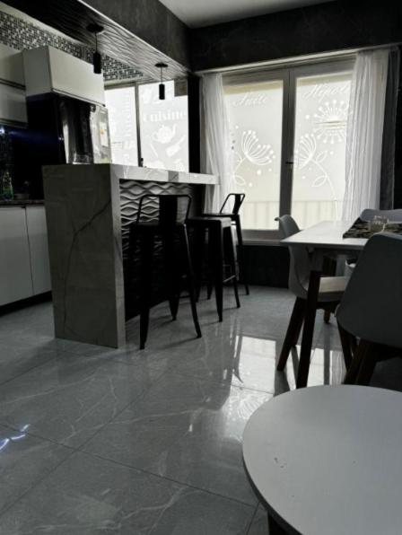 Hipolito Suite - image 7