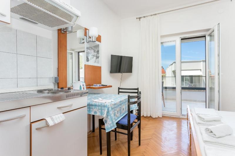 Apartments with parking space Baska Voda Makarska - 6773 - image 29