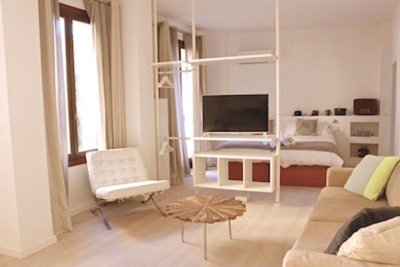 Apartment with Balcony image 3