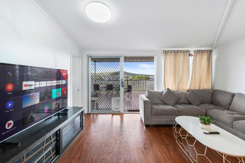 Elegant 4-Bedroom Upper-Level Home in Camp Hill - image 16