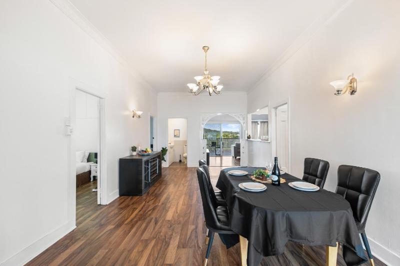 Elegant 4-Bedroom Upper-Level Home in Camp Hill - image 10