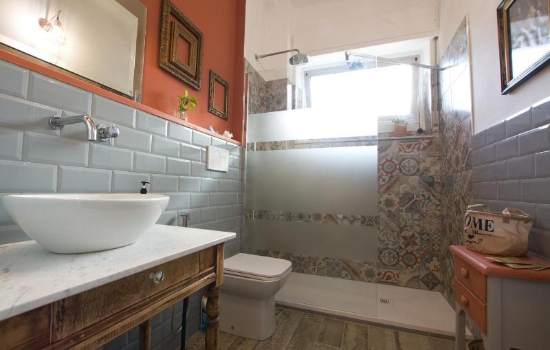 1 Bedroom Amazing Apartment In Rapallo - image 7