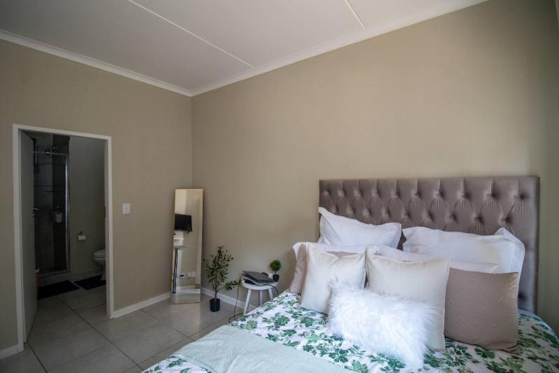 Entire Rental unit Midrand 5 mins from MOA - image 3