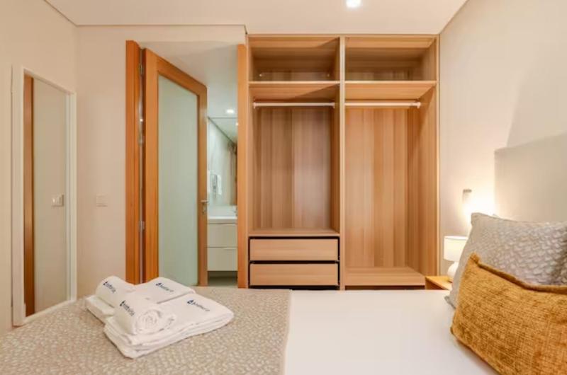 apartameno con terraza - image 18