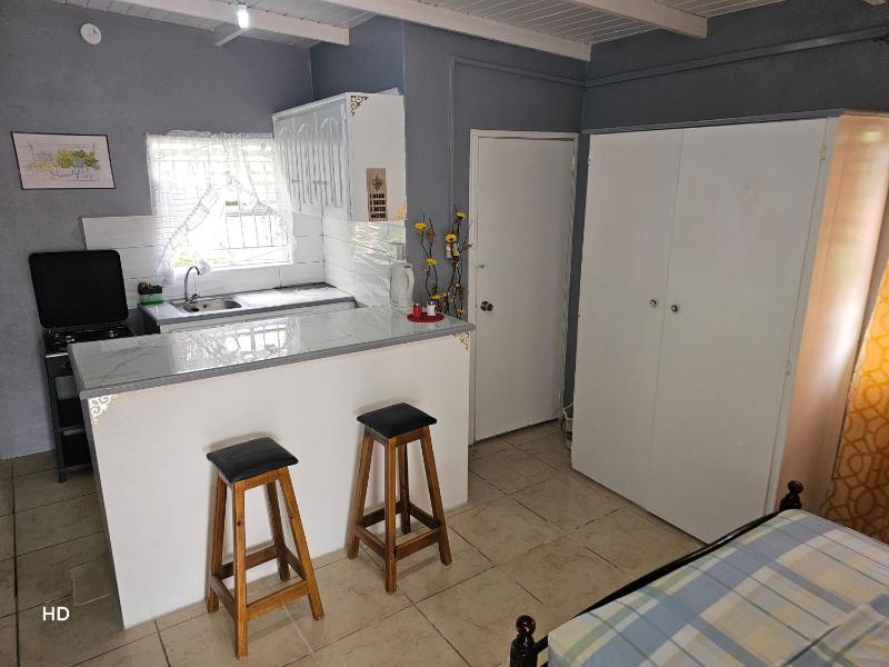 Baths Resident Suites - image 4