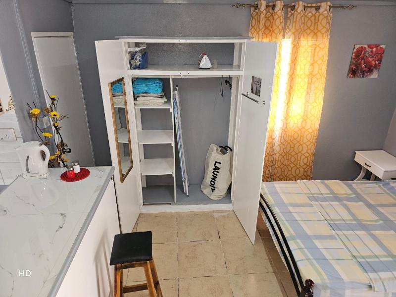 Baths Resident Suites - image 2