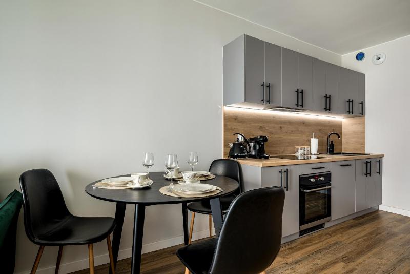 RentPlanet - Apartament Walońska - image 11