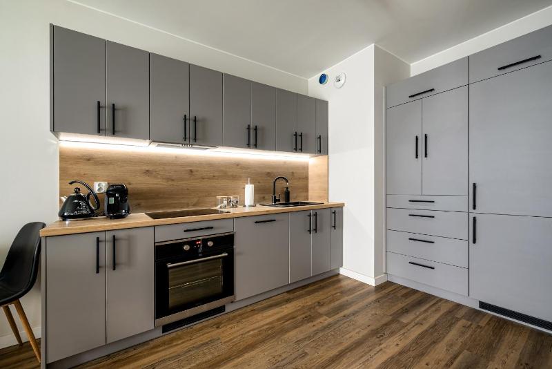 RentPlanet - Apartament Walońska - image 15
