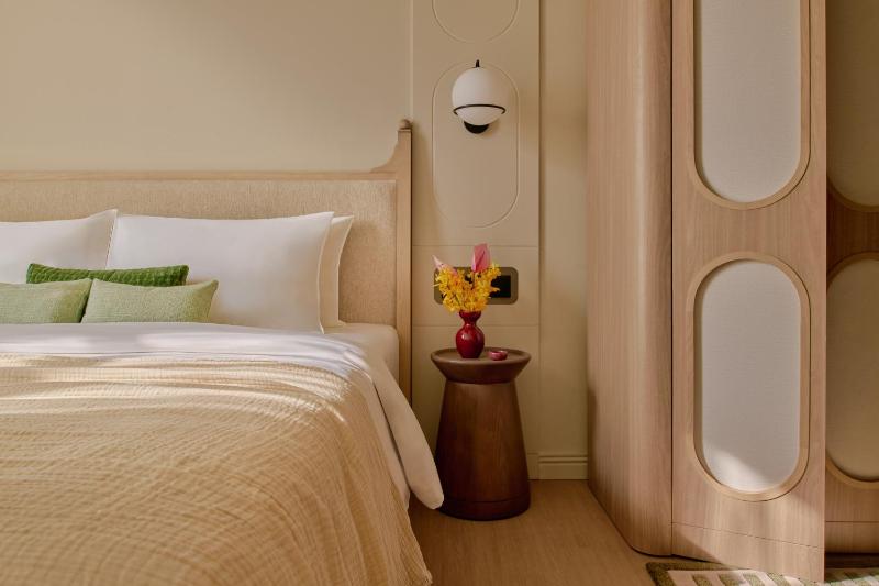 APT Stamford Place - image 4