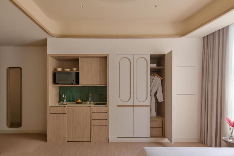APT Stamford Place - image 5