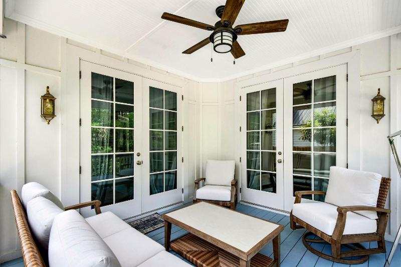 Saltwater Oaks - image 29