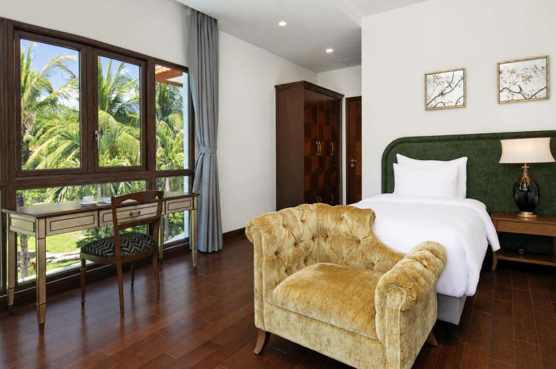 Koaniva Furama Four Bedrooms Private Villas - image 7