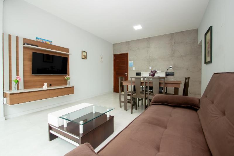 Apto Amplo com 4 Quartos a 350m Praia GU2131 - image 18