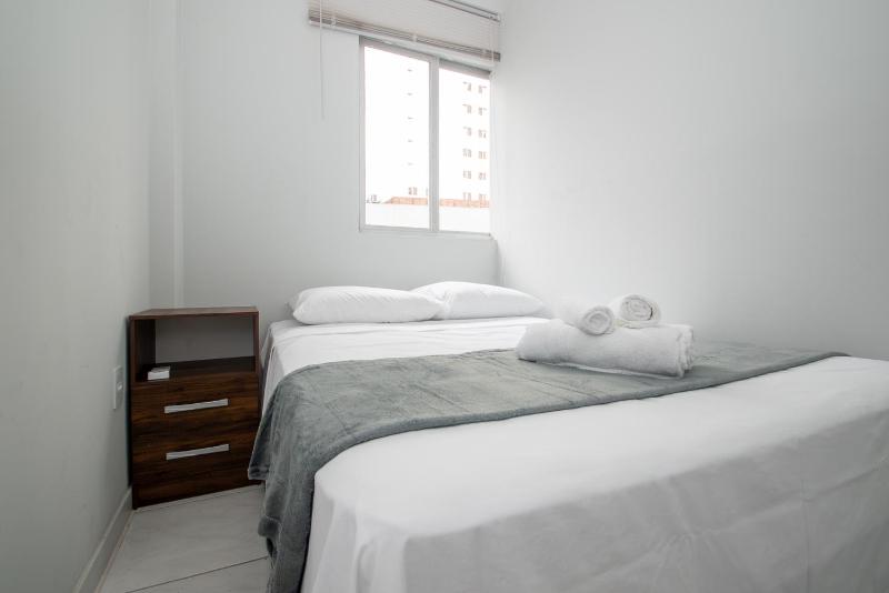 Apto Amplo com 4 Quartos a 350m Praia GU2131 - image 11
