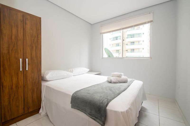Apto Amplo com 4 Quartos a 350m Praia GU2131 - image 9