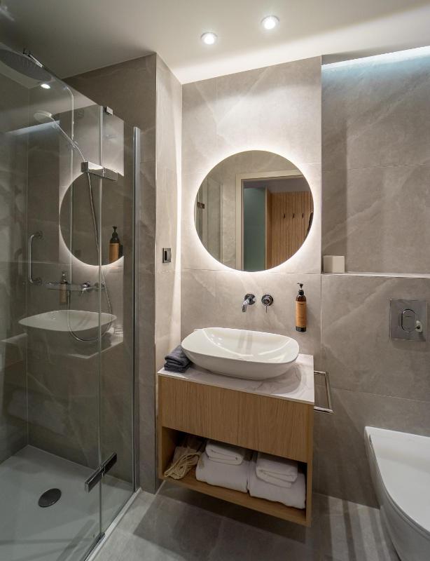 Tower Hotel Wrocław - image 12