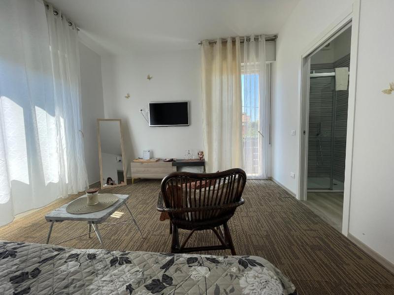 MiDora GuestHouse - image 35