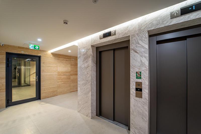 Tower Hotel Wrocław - image 6