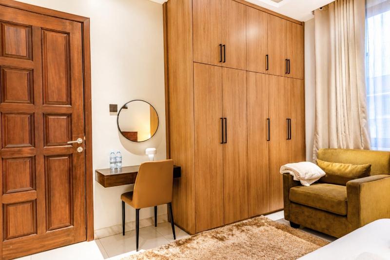 Modern 1BR Near Acacia Mall 24hours Power Free Parking - image 12