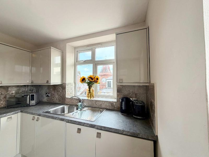 Central Brighton Amazing City Views Sleeps 6 - image 23