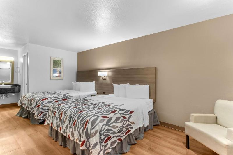 Red Roof Inn Houston - Jersey Village - image 25