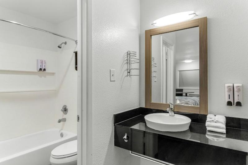 Red Roof Inn Houston - Jersey Village - image 27
