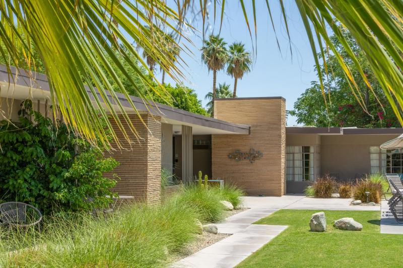 The Hideaway - 21 and Over - A Town & Desert Boutique Hotel - image 33