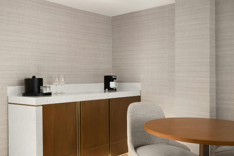 Houston Marriott Uptown by the Galleria - image 34