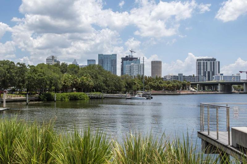 Boho Bliss Downtown Retreat - Tampa Heights -Tampa - image 23