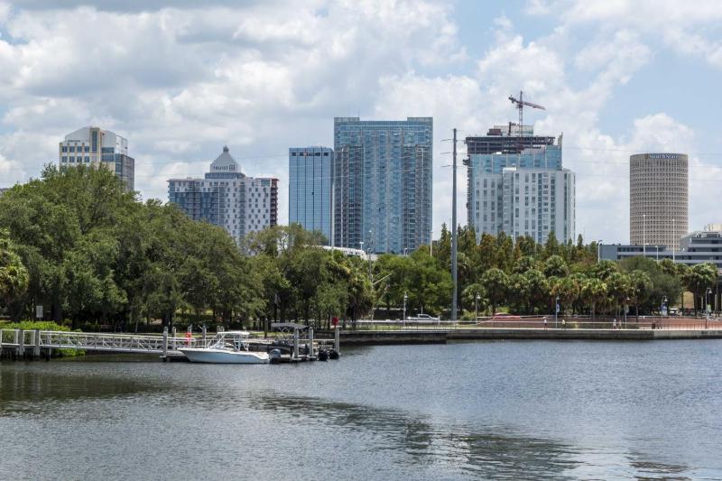 Boho Bliss Downtown Retreat - Tampa Heights -Tampa - image 12