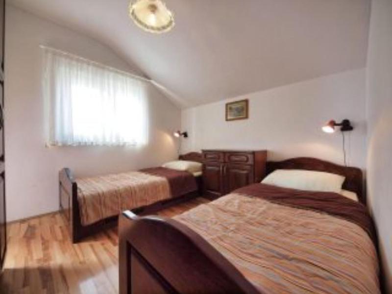 Apartment Stefani - two bedroom apartment with balcony and sea view A6 - image 2