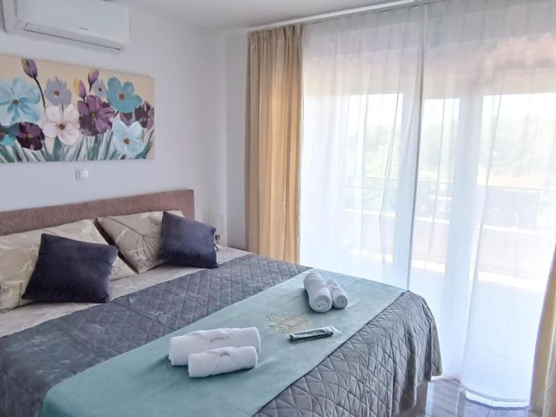 Dalmatia Apartments - Three Bedroom Apartment with Balcony and Sea View 7 - image 7
