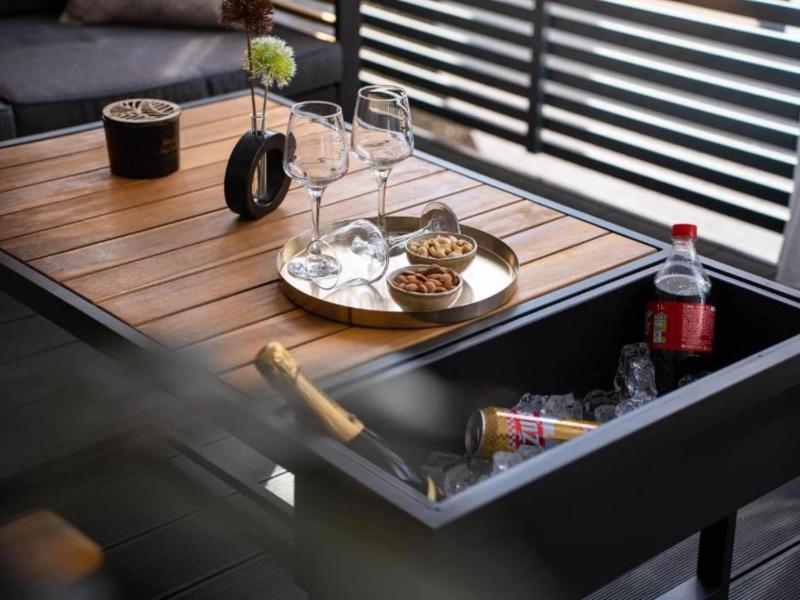 Lux Mobile Homes Vodice - Two bedroom home with private hot tub Aria - image 19