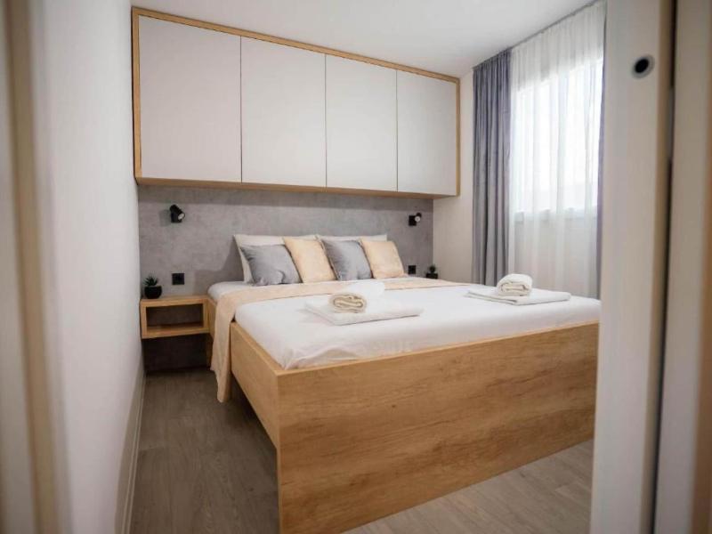 Lux Mobile Homes Vodice - Two bedroom home with private hot tub Aria - image 28