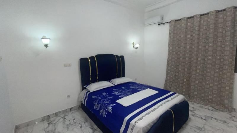 Oriline Business 107 - Grand appartement de luxe avec Clim wifi gardien pour 4 personnes max - Poto-Poto - Mpila - image 4