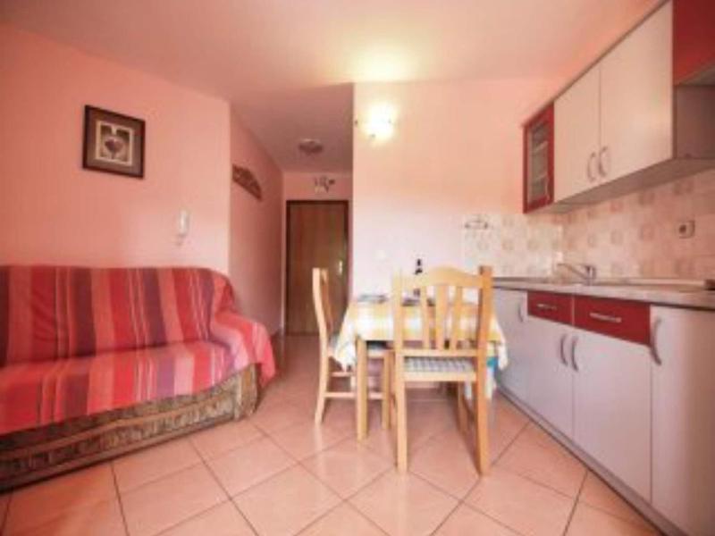 Apartment Stefani - one bedroom apartment with sea view and balcony A2 - image 8