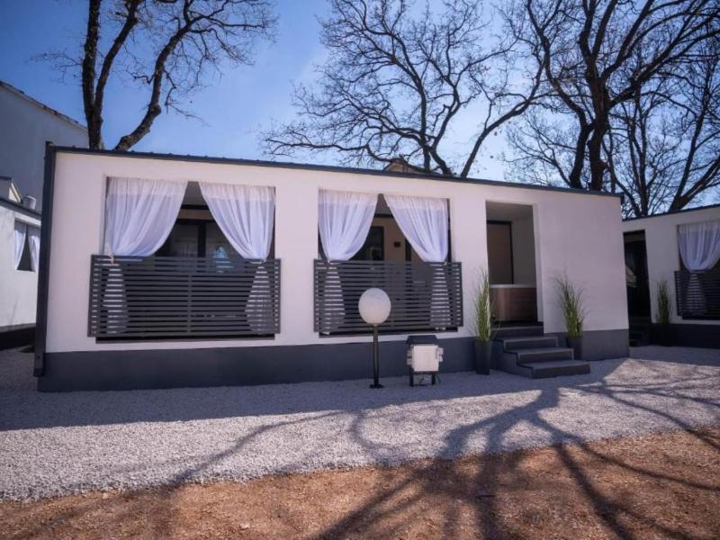 Lux Mobile Homes Vodice - Two bedroom home with private hot tub Maris - image 36