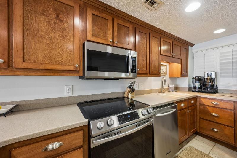 Beachfront 6th floor Condo with Ocean View - Amelia by the Sea - image 46
