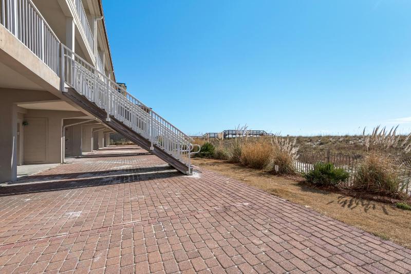 Beachview 5 - Shore Beats Work - image 19