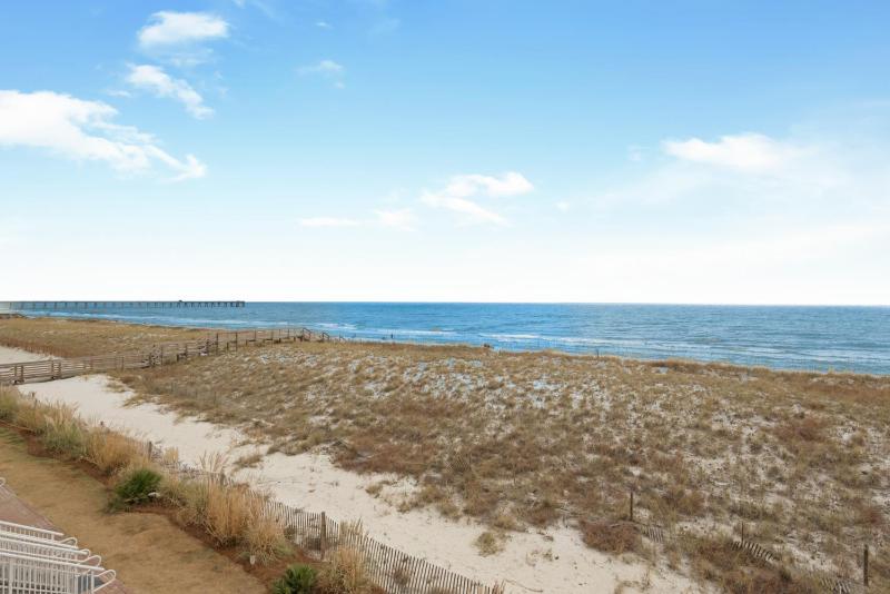 Beachview 5 - Shore Beats Work - image 34