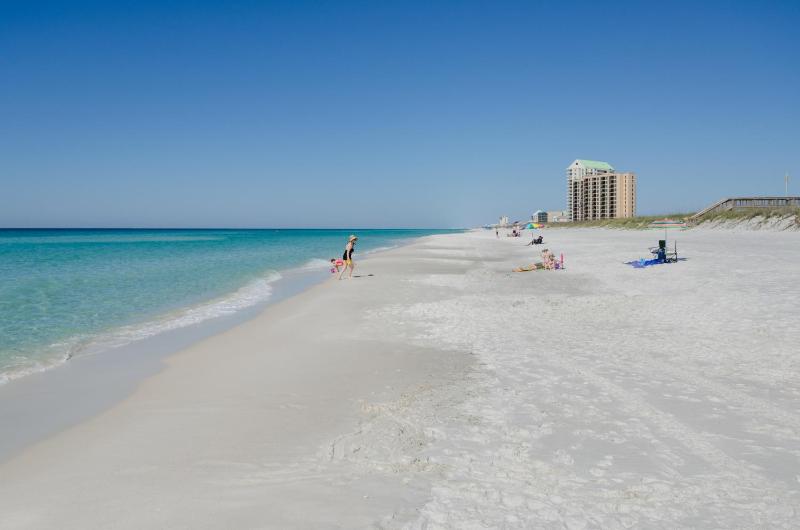 Beachview 5 - Shore Beats Work - image 17