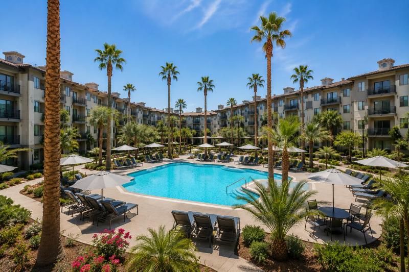The Palm House Scottsdale Luxe 2BR 2Bath - image 1