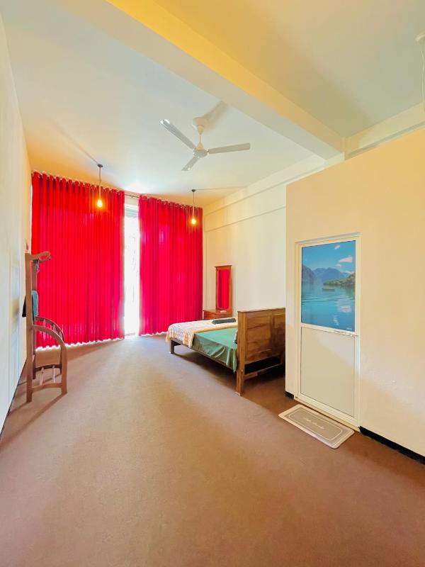 Dahanayaka Hotel & Rooms - Kekanadura - image 1