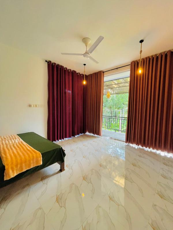 Dahanayaka Hotel & Rooms - Kekanadura - image 11
